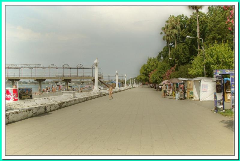 Сухум набережная диоскуров фото пляж