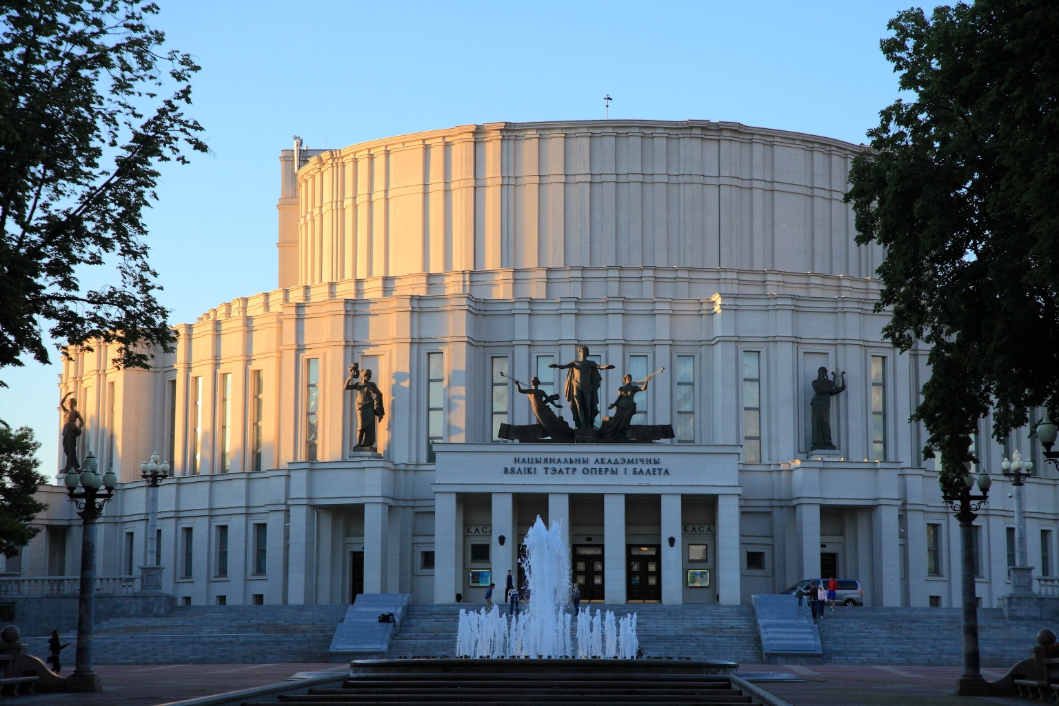 Большого академического театра оперы и балета в Минске