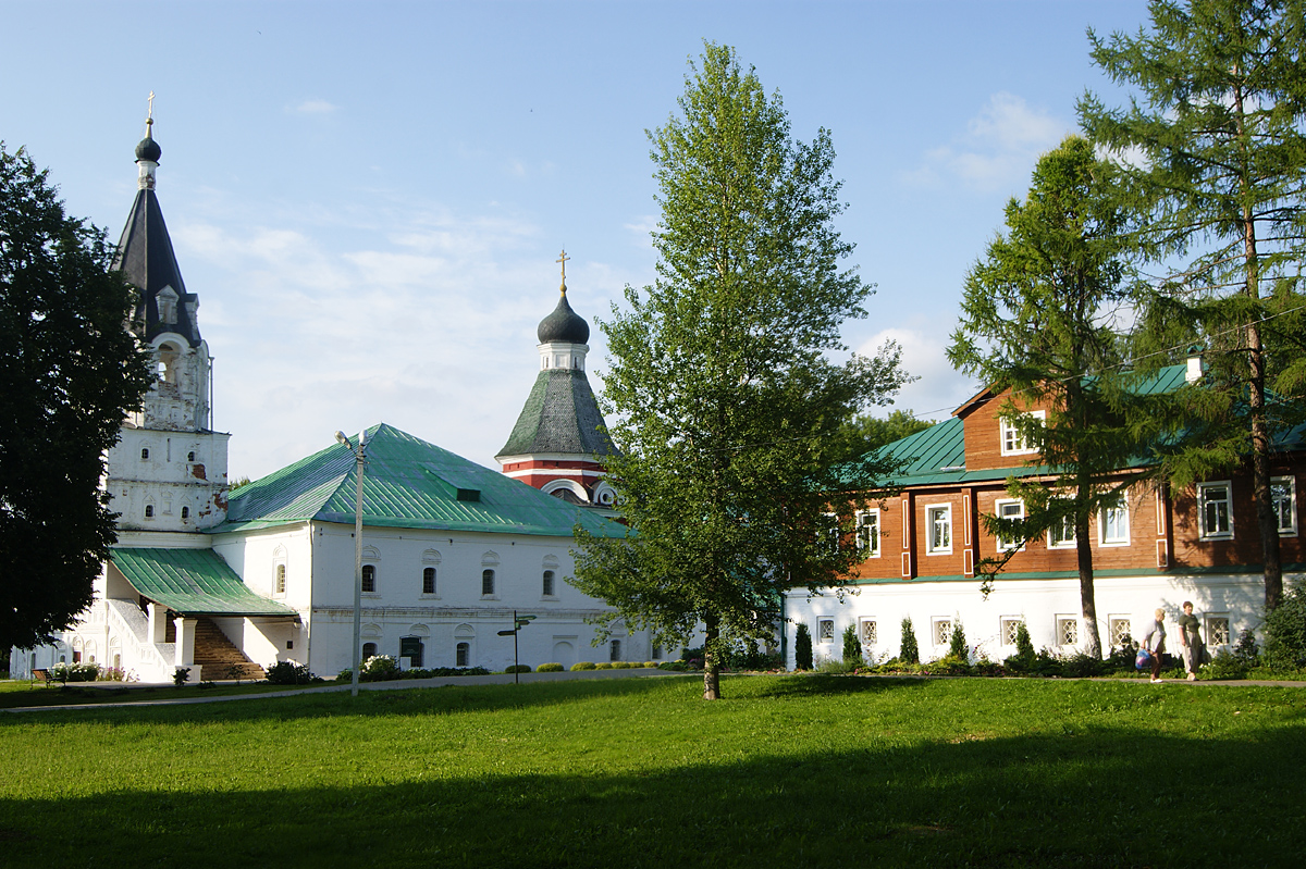 Александровская слобода. Александровская Слобода Санкт-Петербург. Александровская Слобода фото с воды. Стоит ли съездить в Александровскую слободу. Учения на немецких горах фото Александровская Слобода.