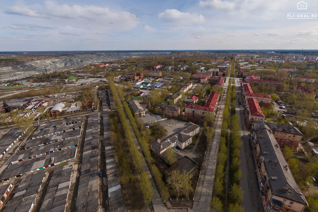 Асбест население. Асбест город. Асбест город города Свердловской области. Город Асбест Урал. Асбест 1885.