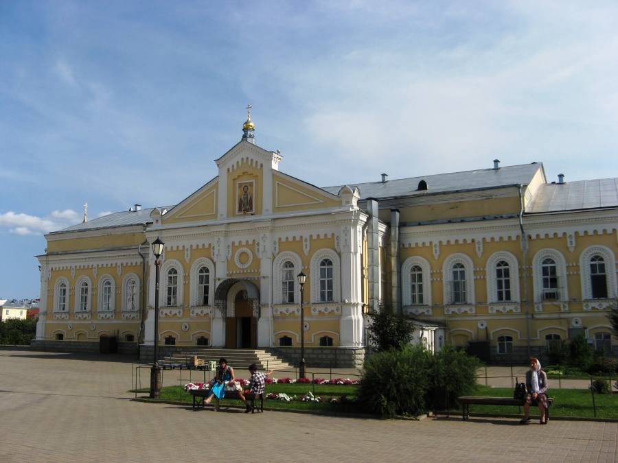 Трапезный храм Александра Невского Дивеево