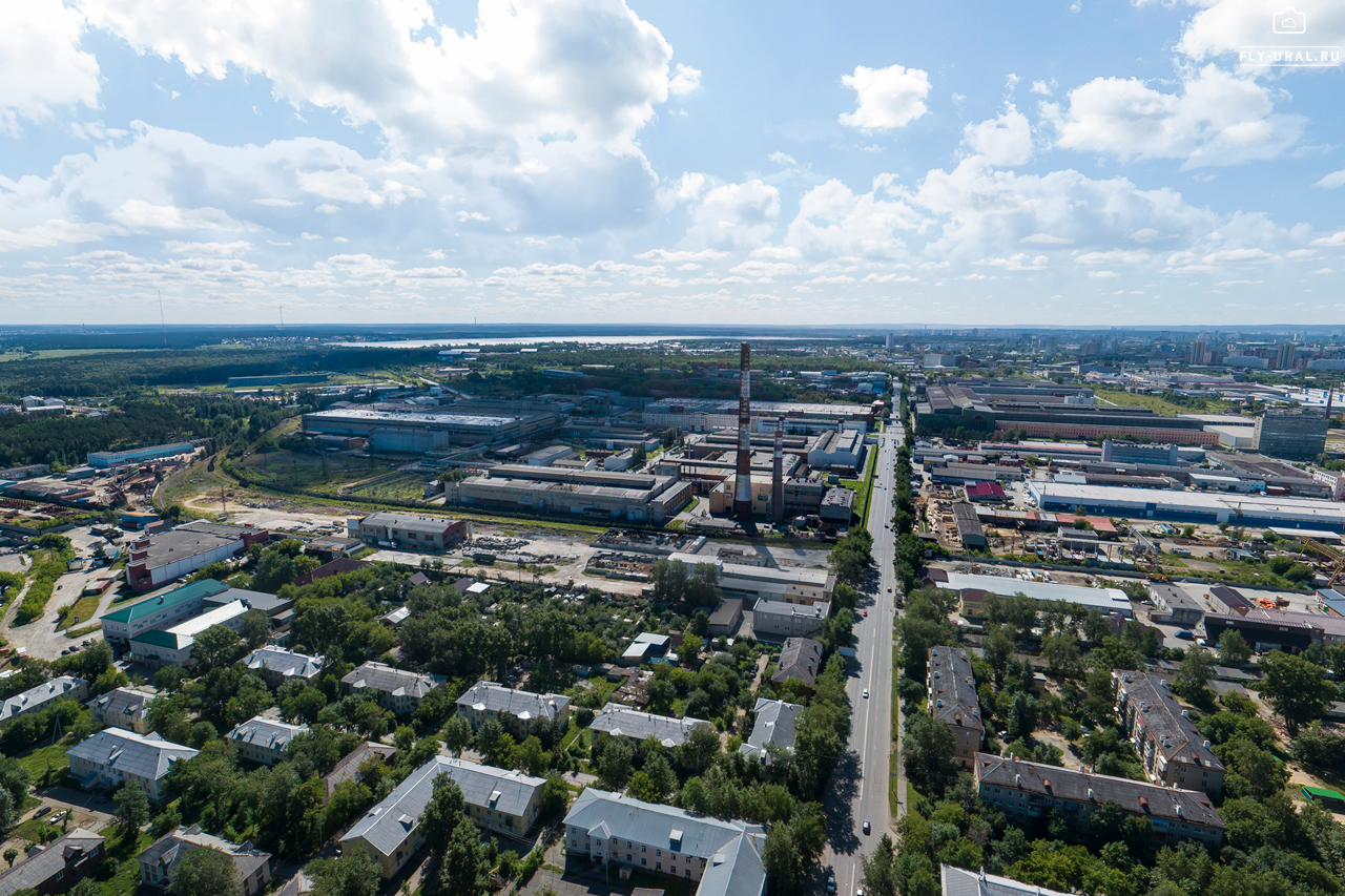 Свердловская область екатеринбург эльмаш. Уралтрансмаш завод. Екатеринбург район Эльмаш. Уралтрансмаш Екатеринбург. Эльмаш Орджоникидзевский район.