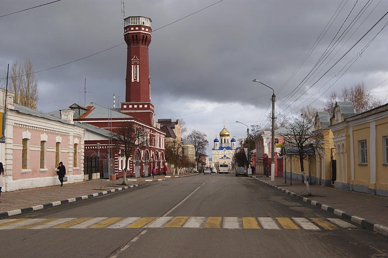 Елец ул городская. Пожарная каланча Елец. Елец улица Коммунаров. Елец центр города. Улочки Ельца.