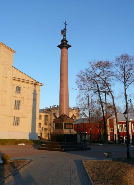 Памятник оружейникам в ижевске фото