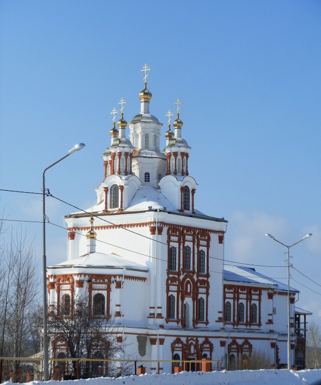 Введенский собор (Карпинск, Россия) - Фото Терра