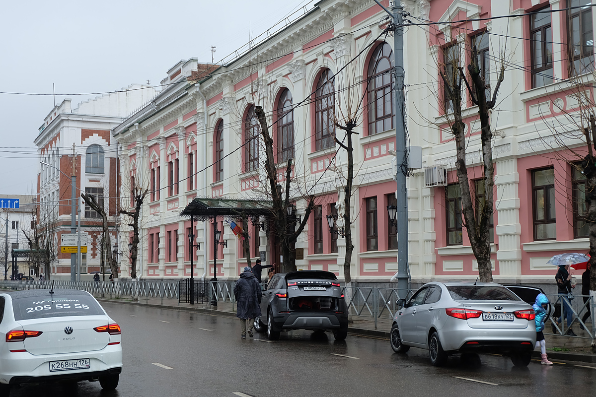 Гимназия и дворец детского... - Краснодар, Россия - Фото 2 - ФотоТерра