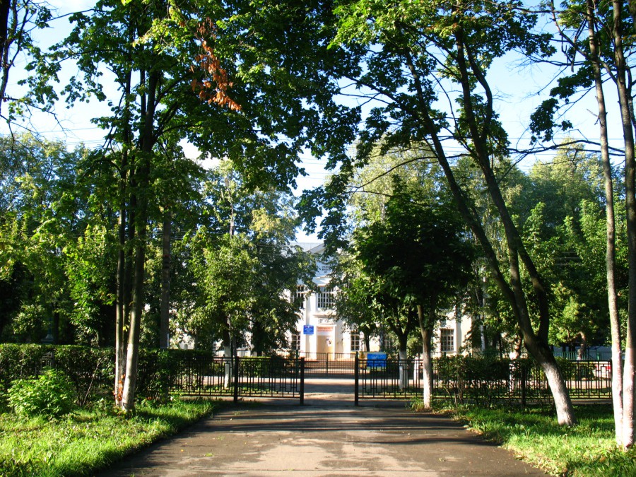 Лицей 1 львовский. Поселок Львовский Подольский район. Лицей поселок Львовский. Львовский район Подольск.