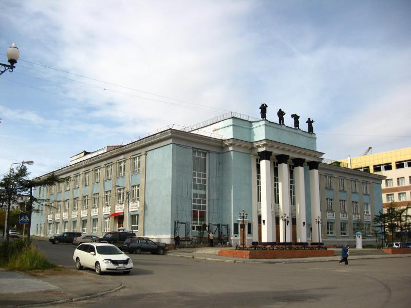 Магаданский театр