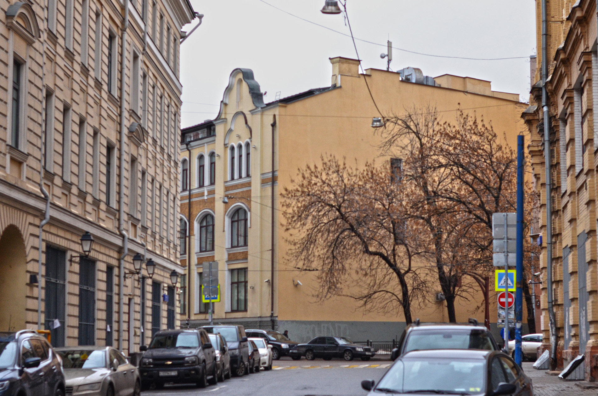 Пер по фото. Лучников переулок Москва. Лучников переулок Москва 1968. Лучников переулок 4. Лучников переулок дом 4 в Москве.