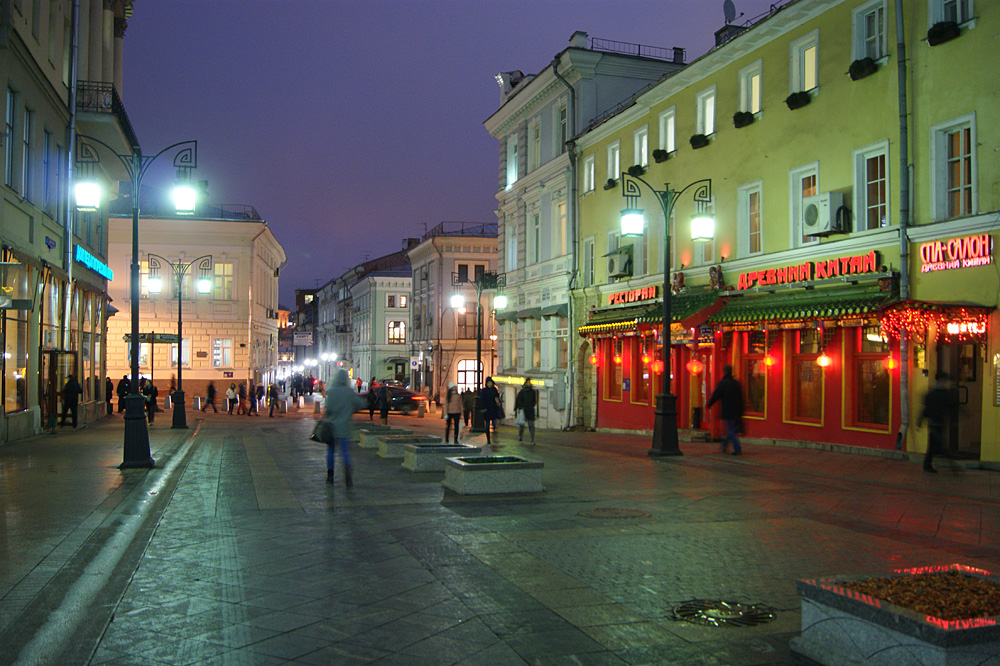 Фото никольской улицы ночью