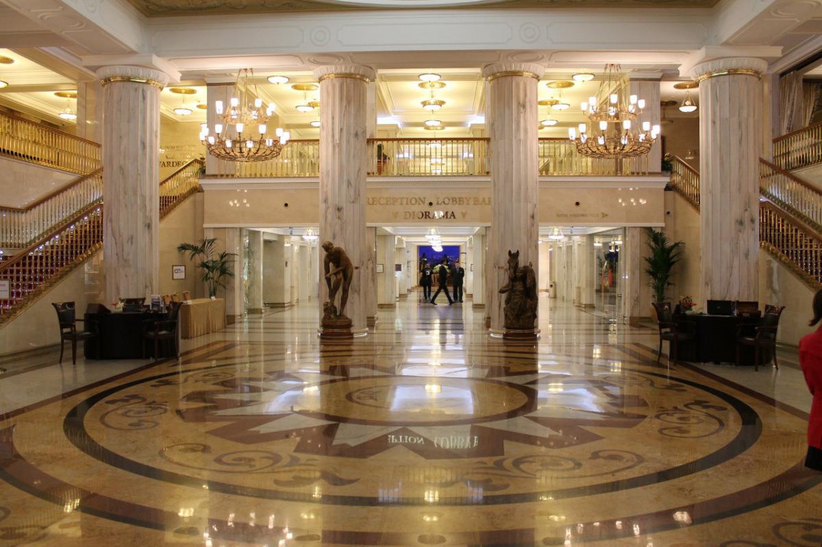 Рэдиссон гостиница Украина Холл