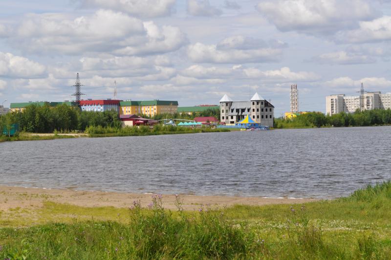 Комсомольское озеро в нижневартовске