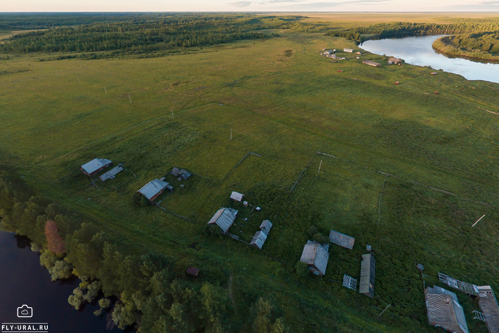 Погода пелым свердловская область. Пелым (Гаринский городской округ). Деревня Пелым Гаринский район. Посёлок Пелым Свердловская область Гаринский район. Пелым заброшенное село.