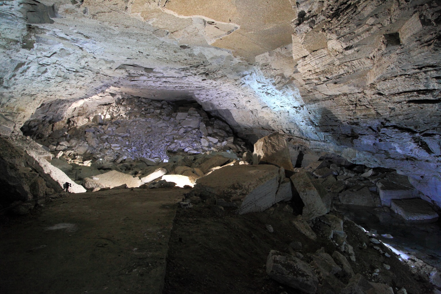 Пещера темная Губаха