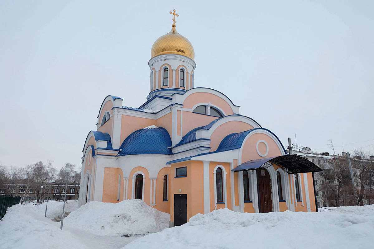 Петровка церковь иконы божией матери живоносный. Храм иконы Живоносный источник Самара. Храм иконы Божией матери Лангепас. Церковь иконы Божией матери «Живоносный источник» (Петровка).