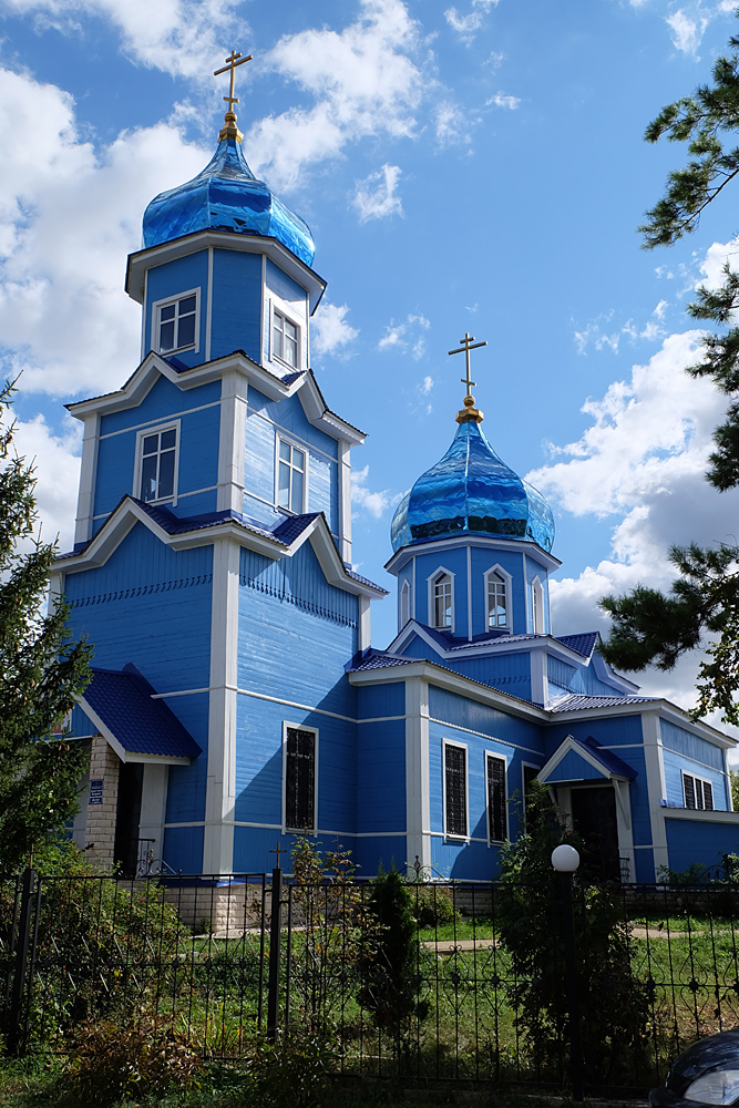 Казанский храм самара. Храмы Самарской области. Храм в Нероновке Самарской области. Нероновка Казанская Церковь. Нероновка храм Сергиевский район.