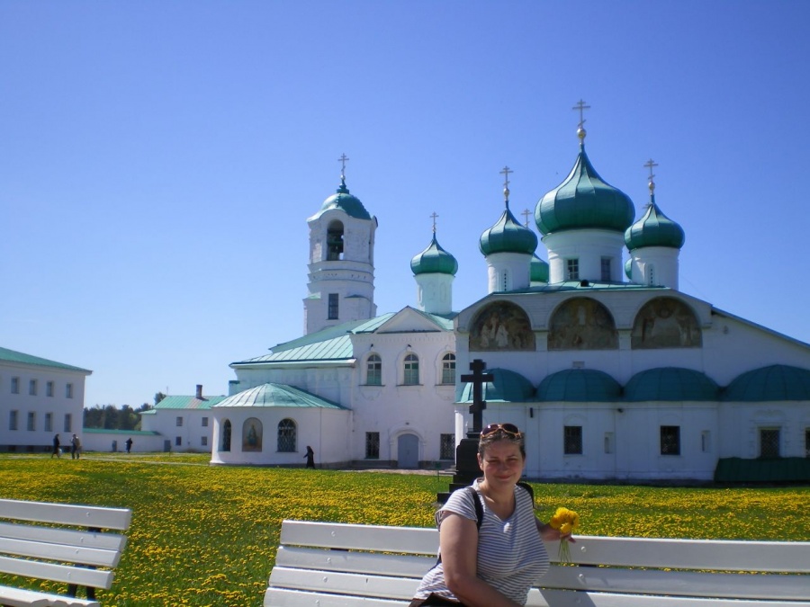 Александро Свирский монастырь песнопения