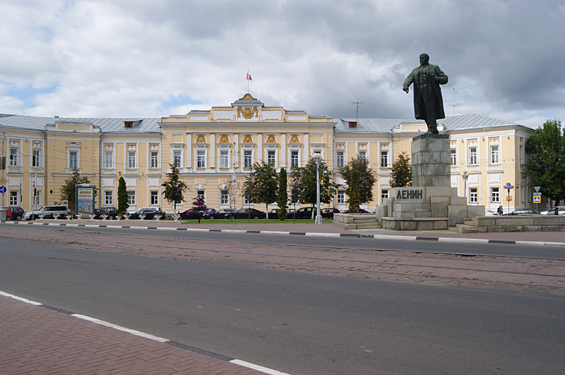 Площадь ленина в твери