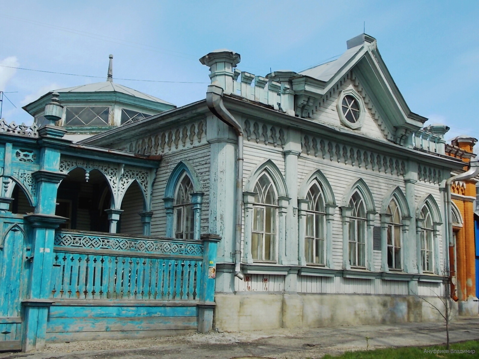 Дом ульяновск. Исторические здания Ульяновска. Ульяновск старинная архитектура. Ульяновск Модерн архитектура. Дом Прушакевича, Ульяновск.