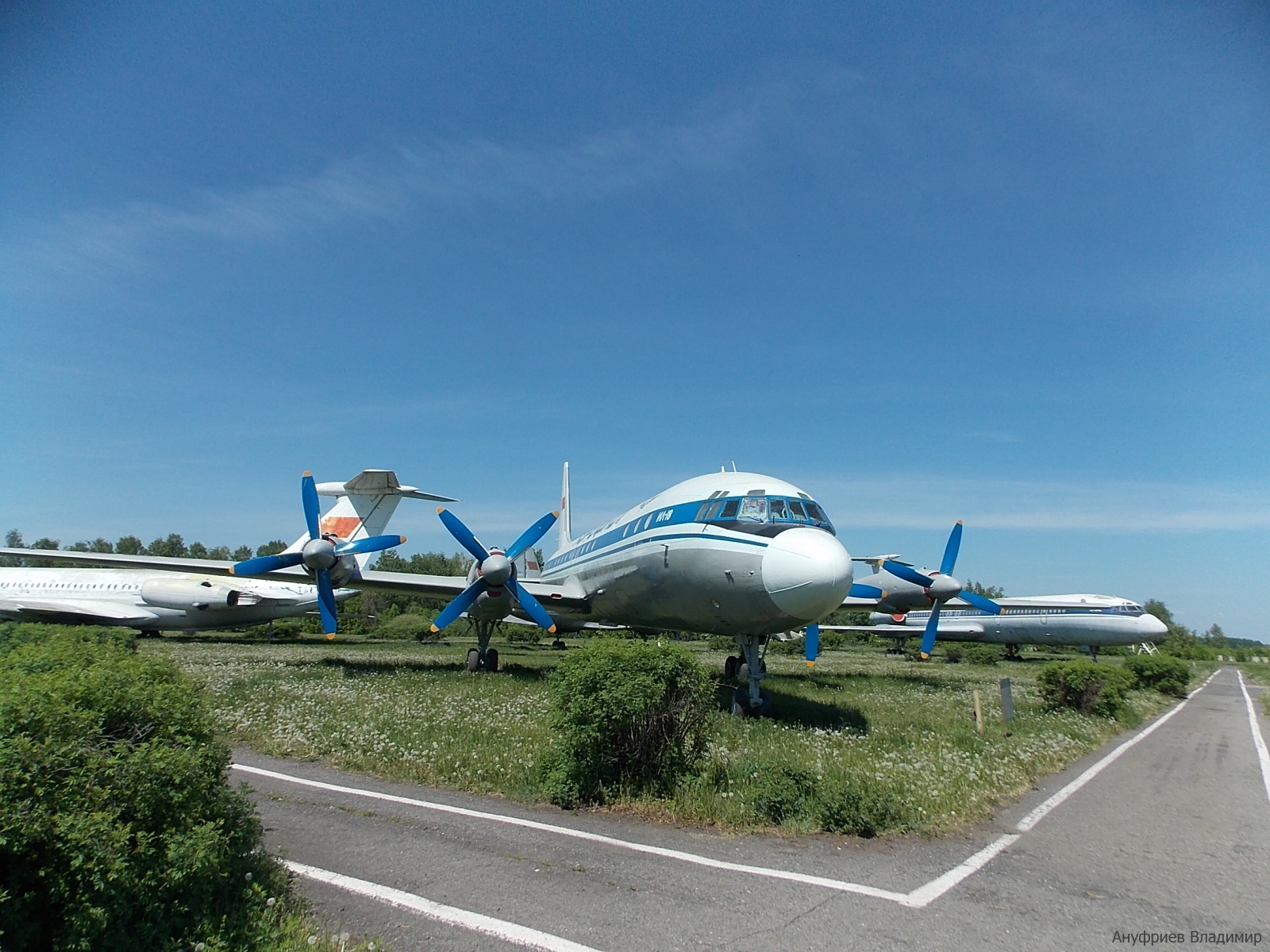 Самолет ульяновск. Музей авиации Ульяновск. Музей гражданской авиации Ульяновск режим. Головной музей гражданской авиации Ульяновск. Музей гражданской авиации в Ульяновске официальный сайт.