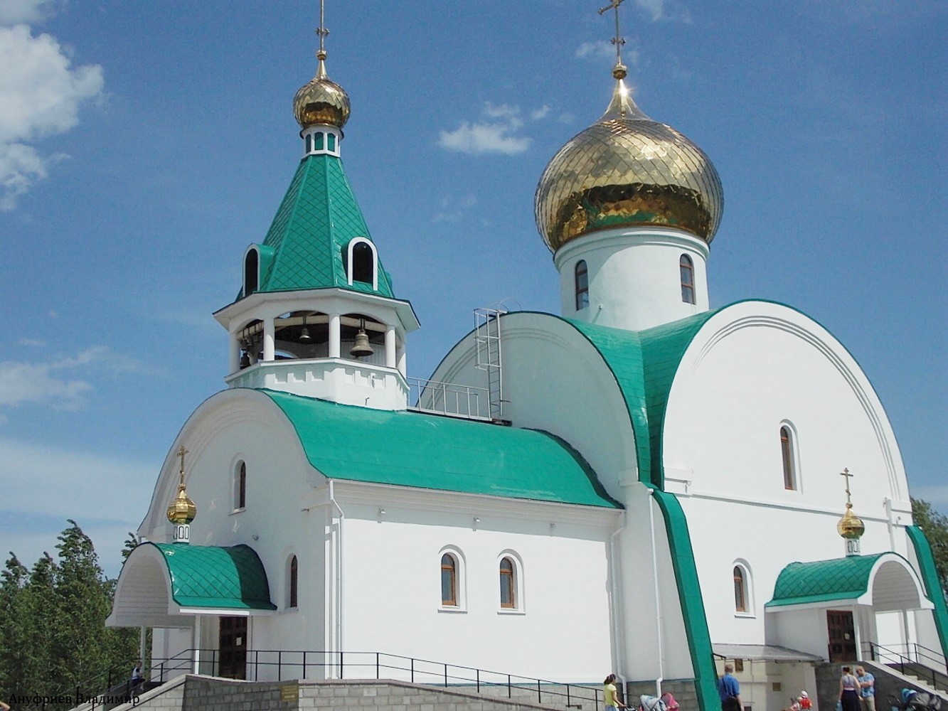 Храм новый город ульяновск. Храм апостола Андрея Первозванного Ульяновск. Чувашская Церковь в Ульяновске. Храм Андрея Первозванного Ульяновск новый город. Церковь Андрея Первозванного (Тобольск).