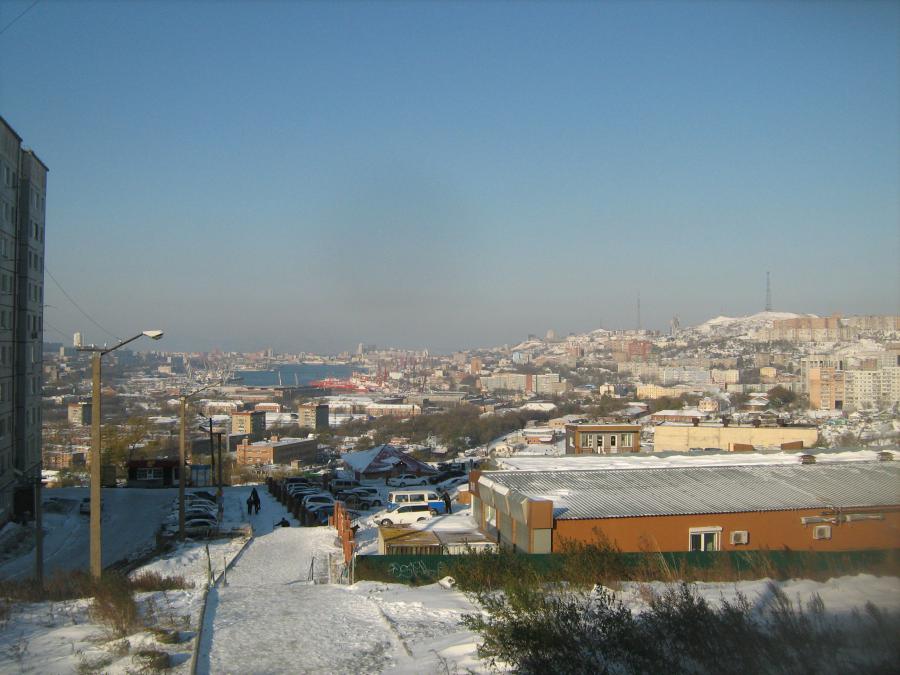 Время владивосток махачкала. Реальное фото город Владивосток утро зимы.