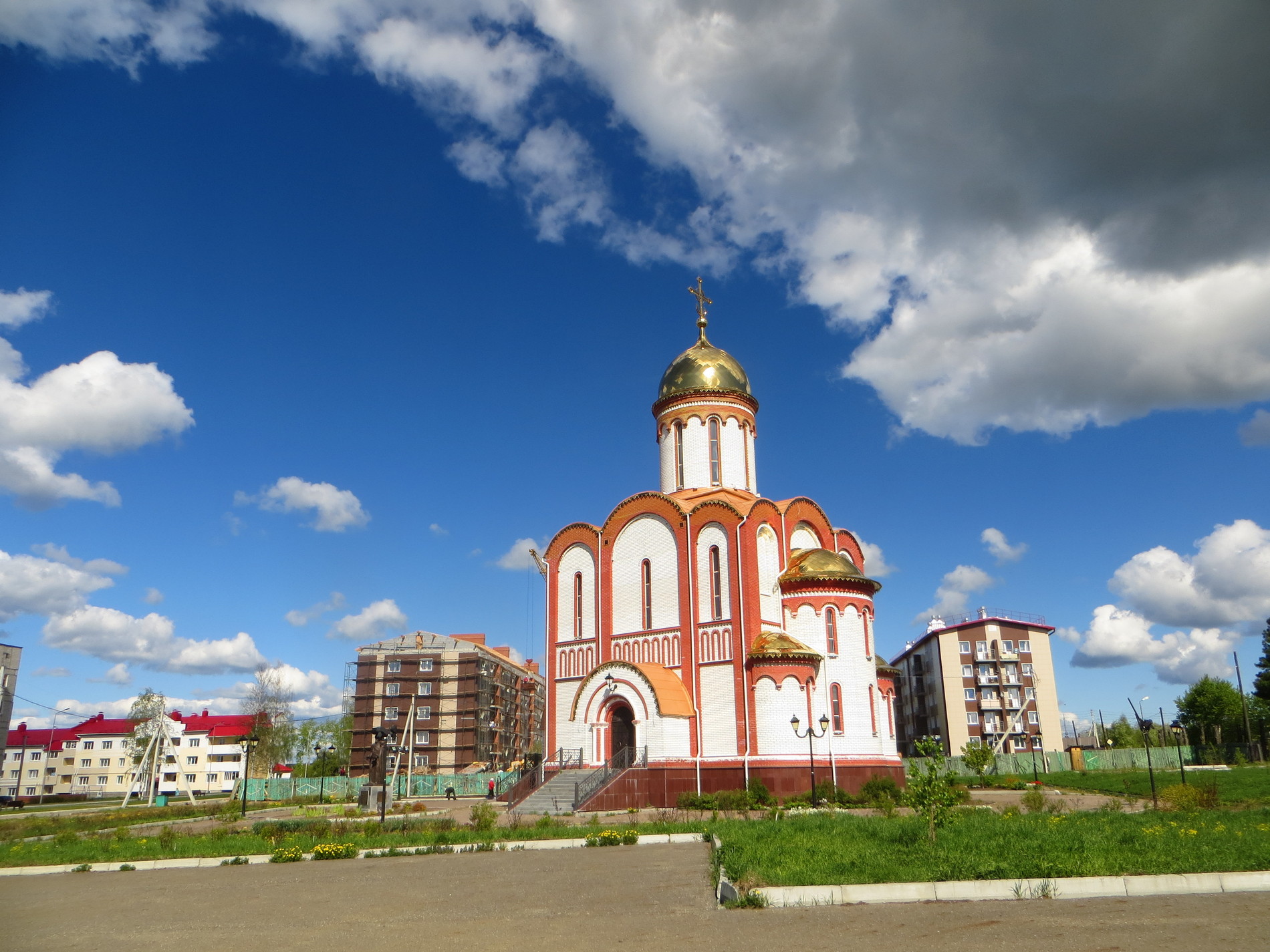 Храм во имя Святителя... - Волчанск, Россия - Фото 31 - ФотоТерра