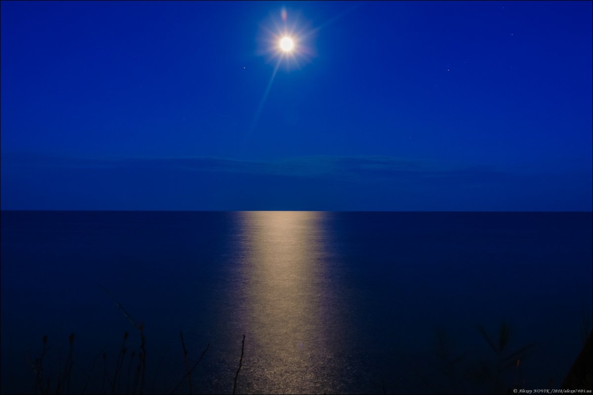 Азовское море ночью