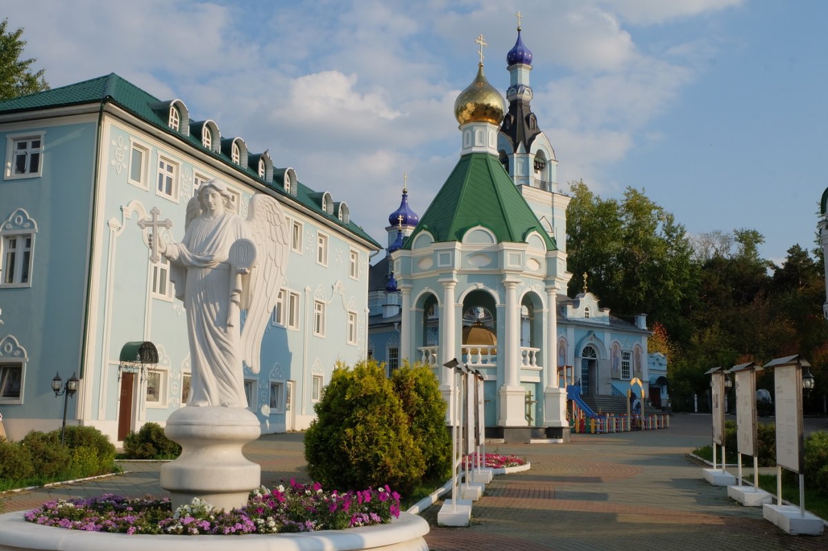 Екатеринбург. Сегодня настоятелем храма является сам митрополит Екатеринбургский и Верхотурский. Россия - Екатеринбург. Фото №44