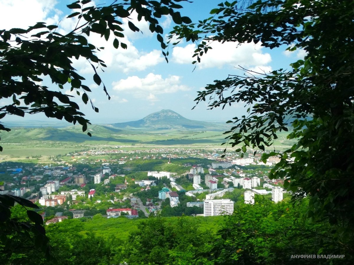 Железноводск. Вид с горы Железной. Россия - Железноводск. Фото №1