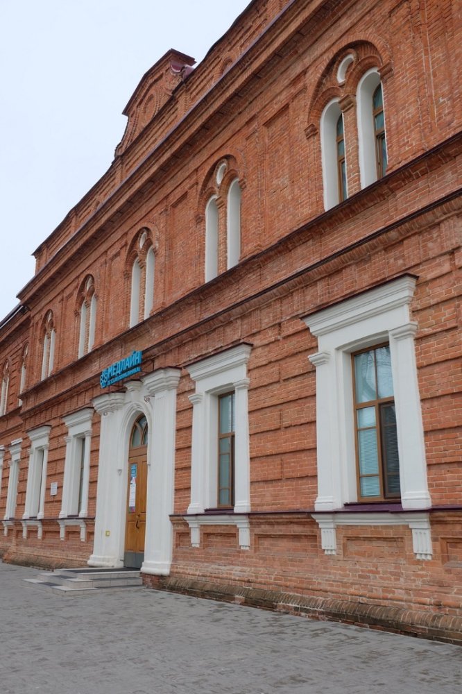 Благовещенск. Кирпичные здания с влиянием псевдорусского стиля. Россия - Благовещенск. Фото №17