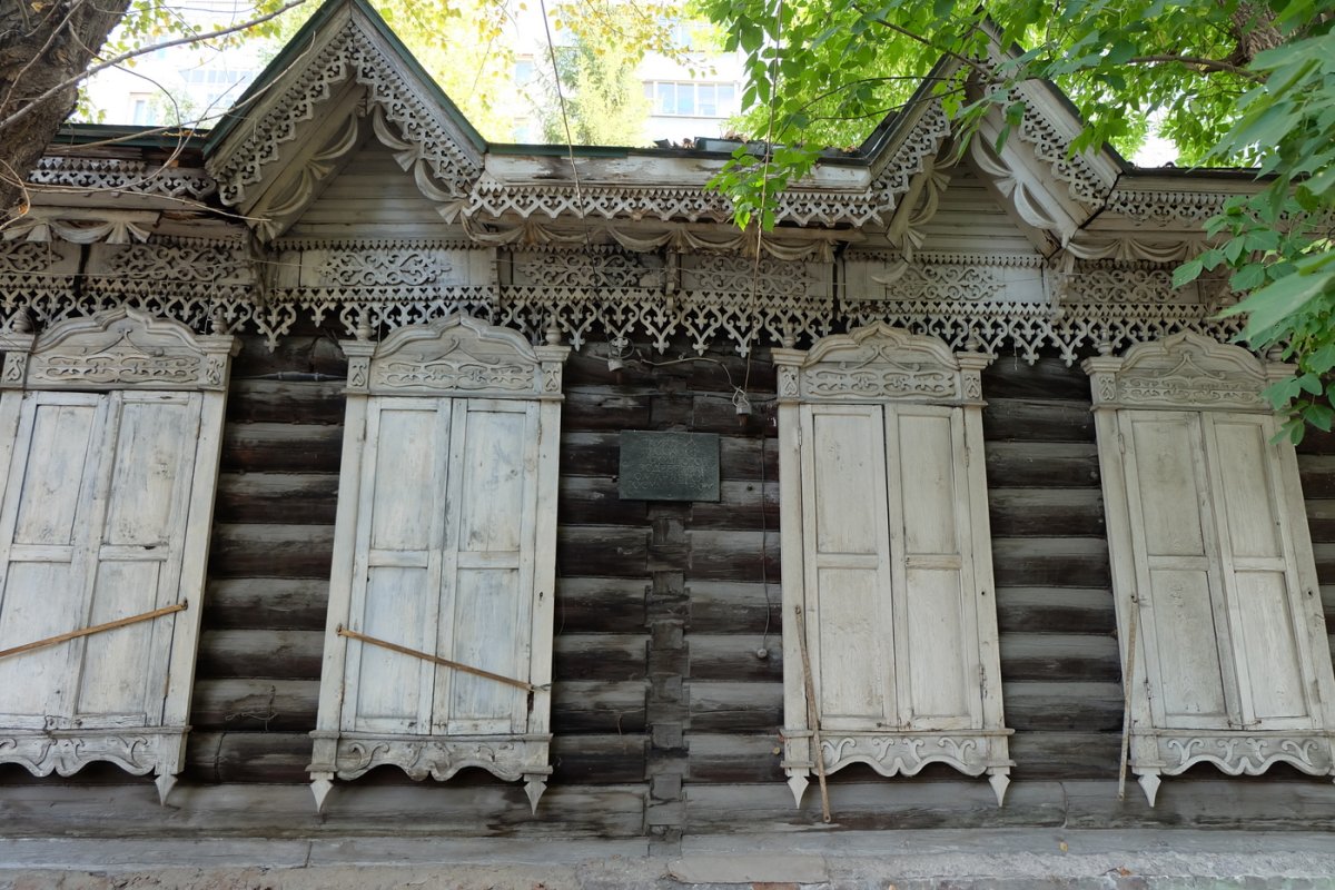 Новосибирск. Похожий соседний дом под номером 18. Россия - Новосибирск. Фото №16